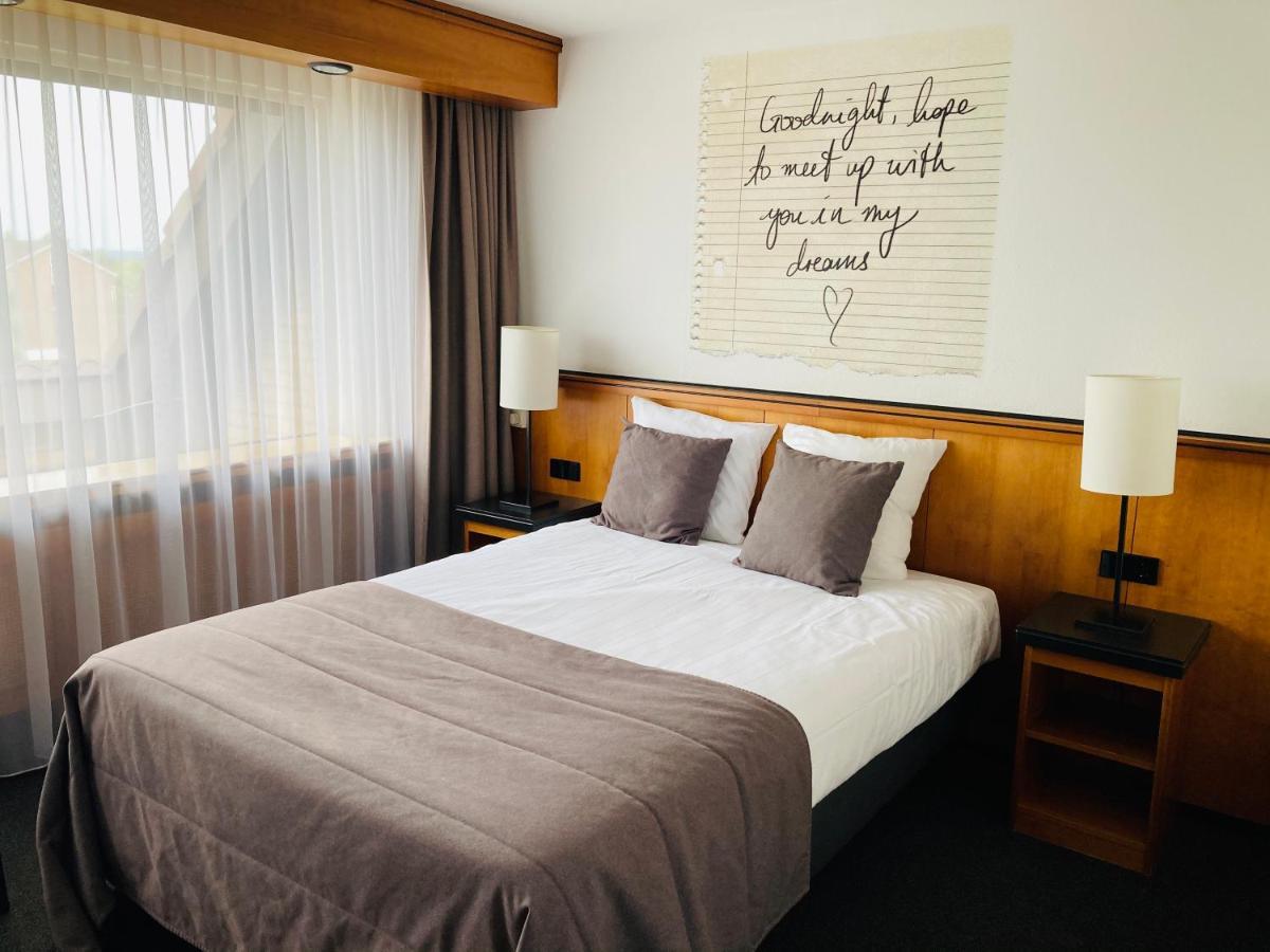 Van Der Valk Hotel Stein Urmond ภายนอก รูปภาพ