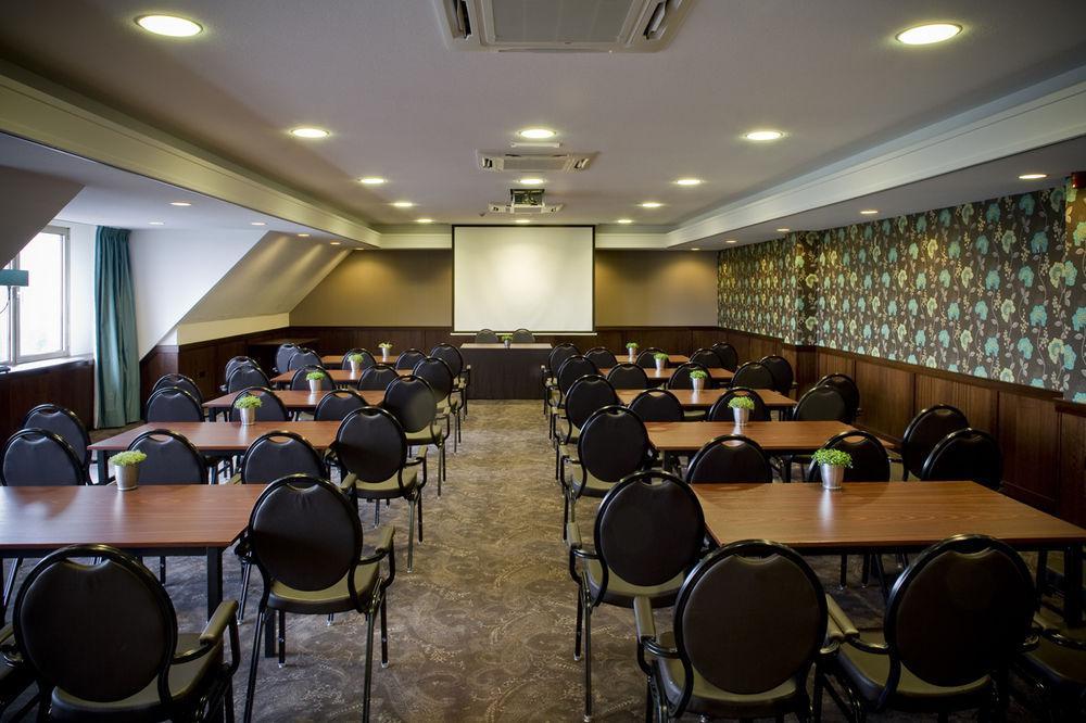 Van Der Valk Hotel Stein Urmond ภายนอก รูปภาพ