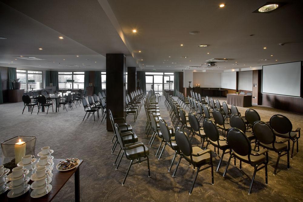 Van Der Valk Hotel Stein Urmond ภายนอก รูปภาพ